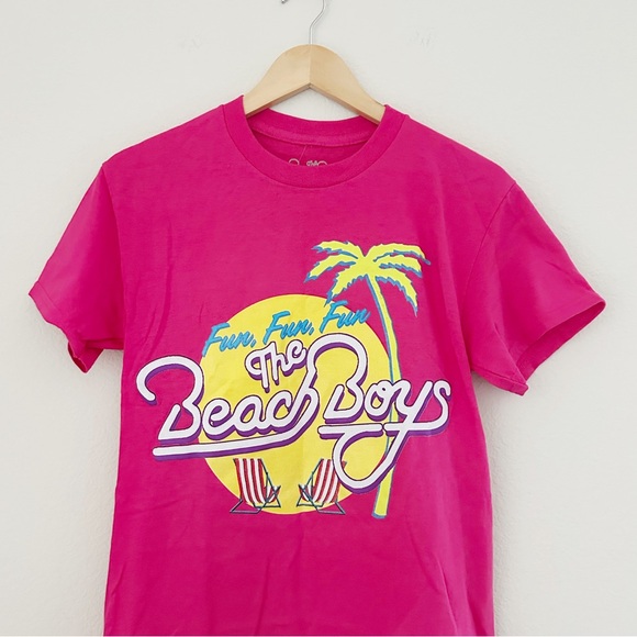 NEW The Beach Boys Graphic Tee - Picture 4 of 6